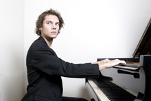 Francesco Tristano Schlimé (ph. A. Giraudel)